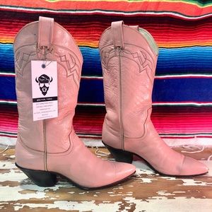 Vintage pink Tony Lama Hyer Boots size 7